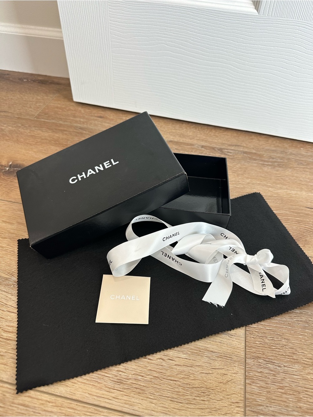 AUTHENTIC CHANEL wallet box, ribbon, black felt and card.